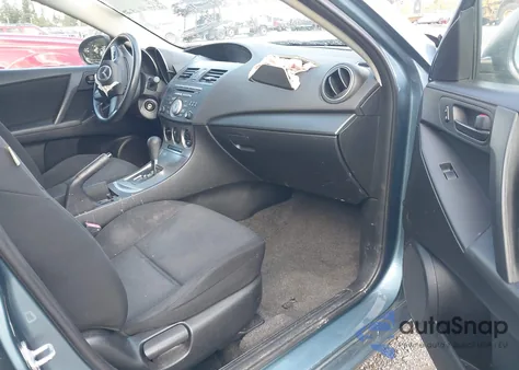 2011 Mazda Mazda3 I Sport z USA, uszkodzony, nr VIN JM1BL1UG3B1482506